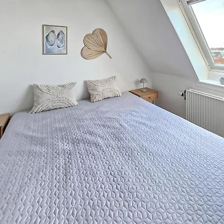4 Bedroom Beautiful Home In Farso Farsø