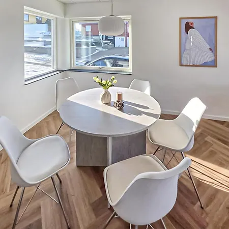 Tatil Evi 4 Bedroom Beautiful Home In Farso