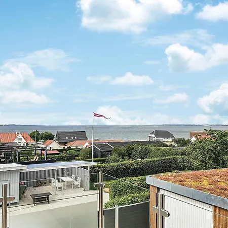 Σπίτι διακοπών 4 Bedroom Beautiful In